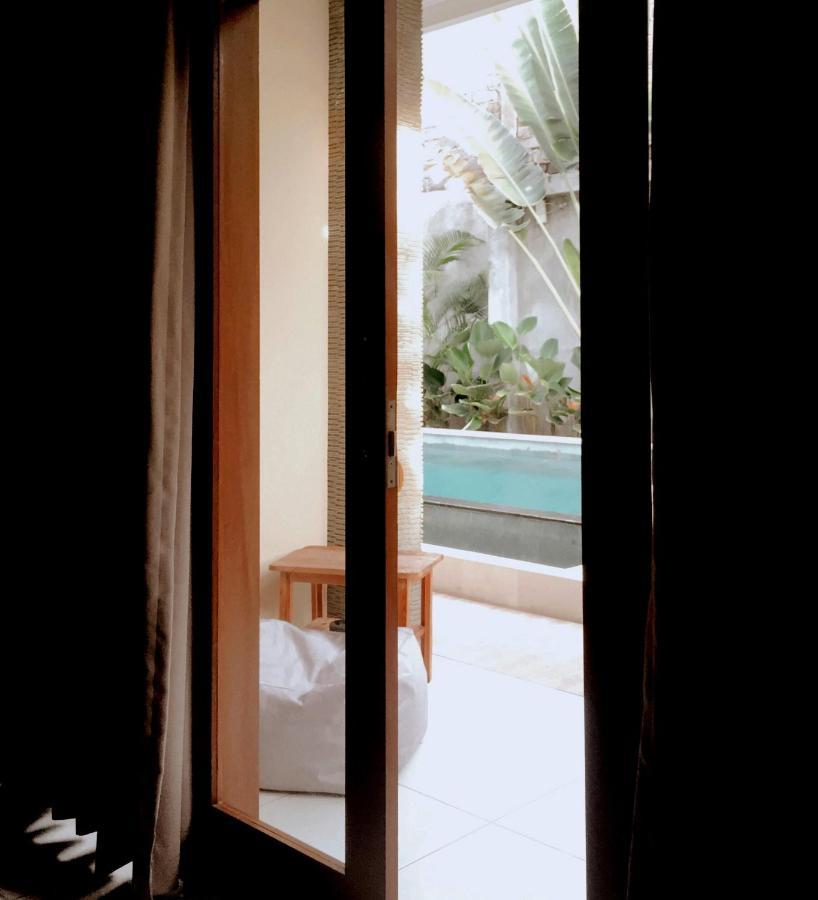 Kubu Kenak Guesthouse Seminyak Exterior foto