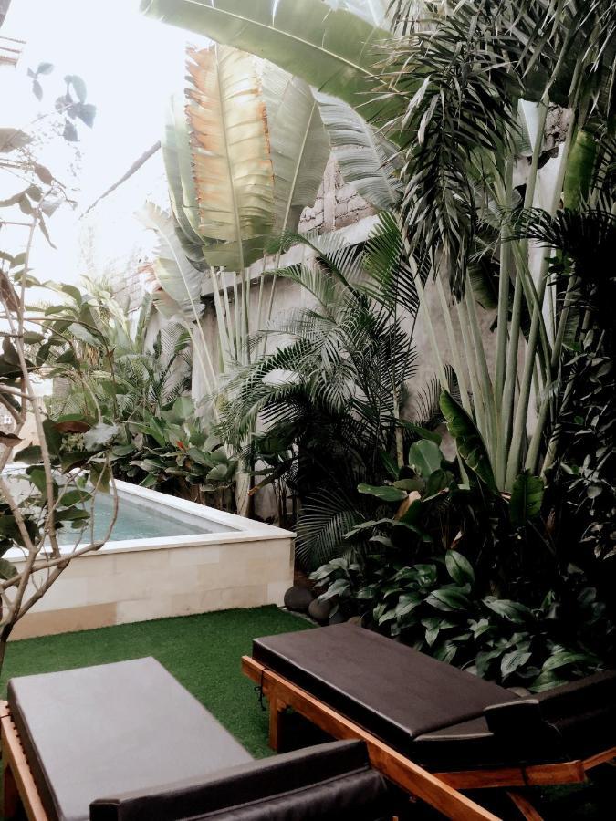 Kubu Kenak Guesthouse Seminyak Exterior foto
