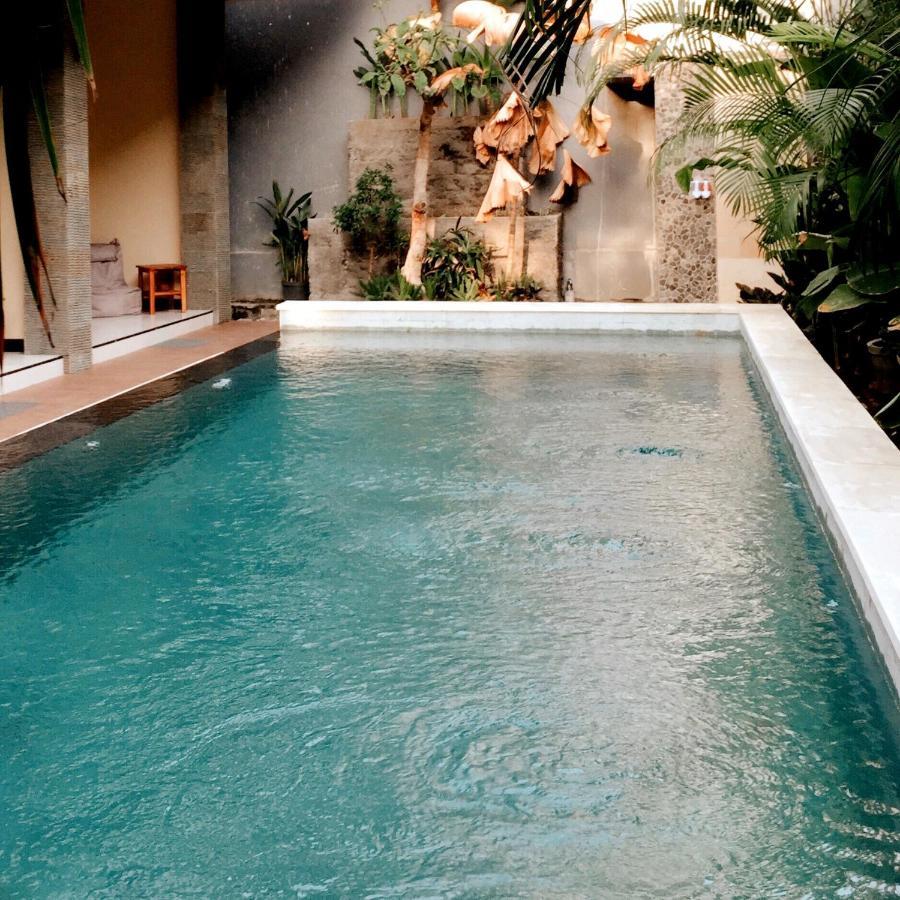 Kubu Kenak Guesthouse Seminyak Exterior foto