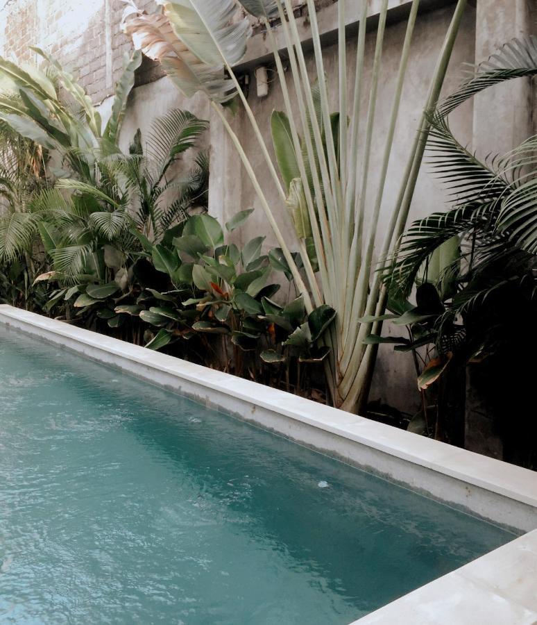 Kubu Kenak Guesthouse Seminyak Exterior foto