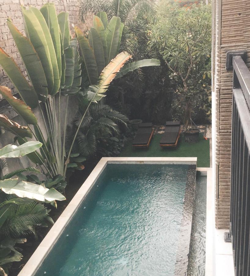 Kubu Kenak Guesthouse Seminyak Exterior foto